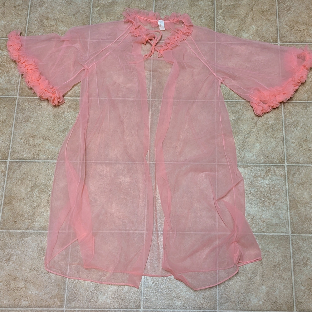 1950s Elegant Pink Lingerie Costume Set - Picture 2 of 7